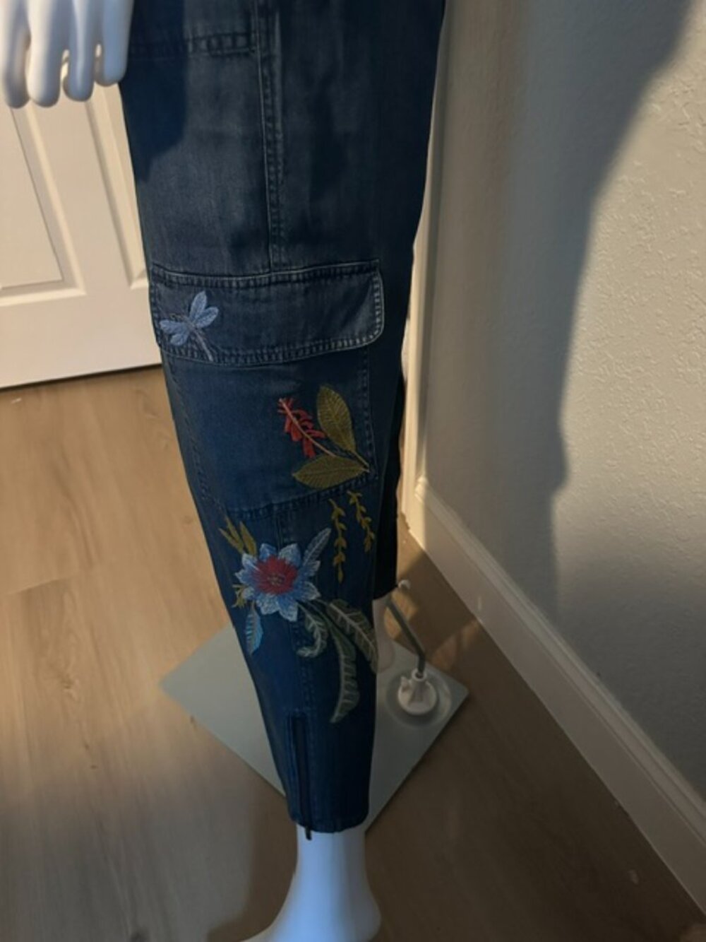 Johnny Was Jane cargo pant - Picture 2 of 3